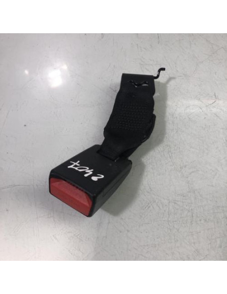 Attache ceinture arriere gauche BMW SERIE 1 F20 PHASE 1 Diesel