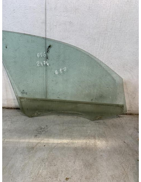 Vitre avant gauche BMW SERIE 1 E87 PHASE 1 Diesel