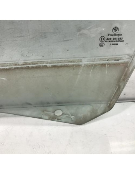 Vitre avant gauche BMW SERIE 1 E87 PHASE 1 Diesel
