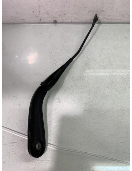Bras essuie glace avant droit BMW SERIE 1 F21 PHASE 1 Essence