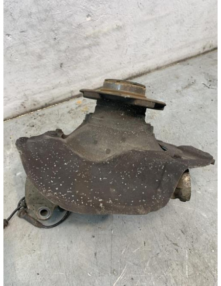 Fusee avant gauche BMW SERIE 1 F21 PHASE 1 Essence