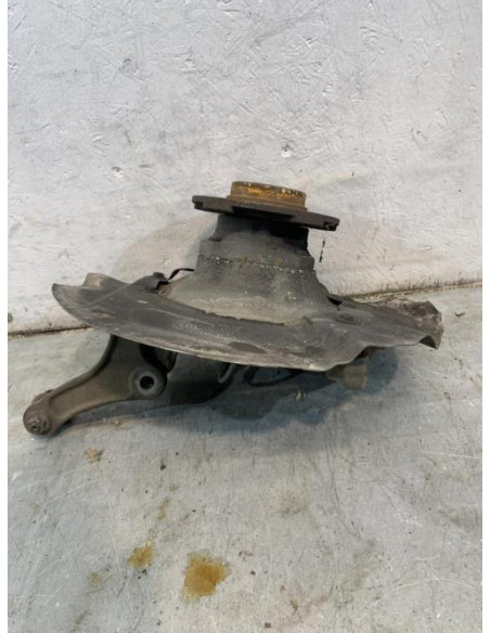 Fusee avant gauche BMW SERIE 5 E60 PHASE 2 Diesel