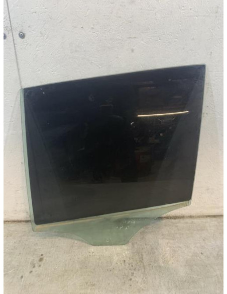 Vitre arriere droit BMW X3 E83 PHASE 2 Diesel