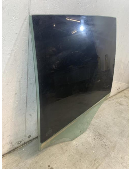 Vitre arriere droit BMW X3 E83 PHASE 2 Diesel