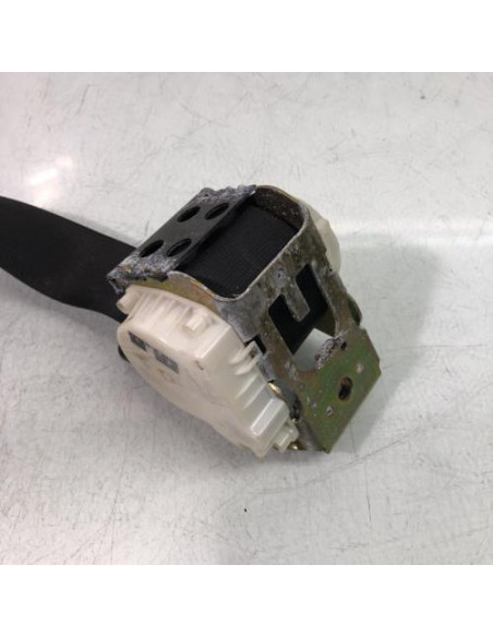 Ceinture arriere gauche BMW X3 E83 PHASE 2 Diesel