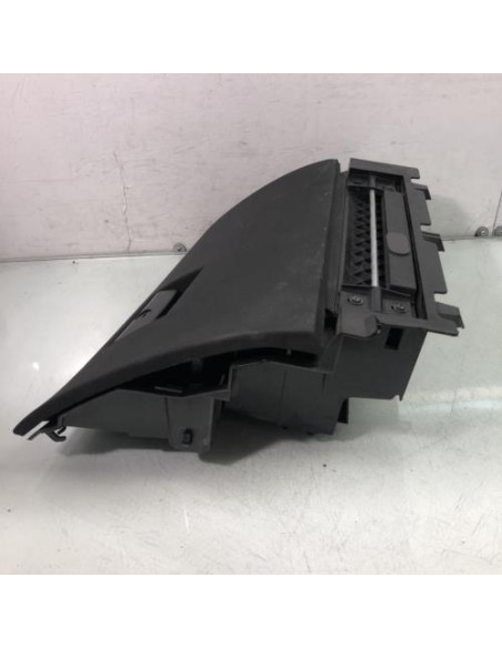 Boite a gants BMW X3 E83 PHASE 2 Diesel