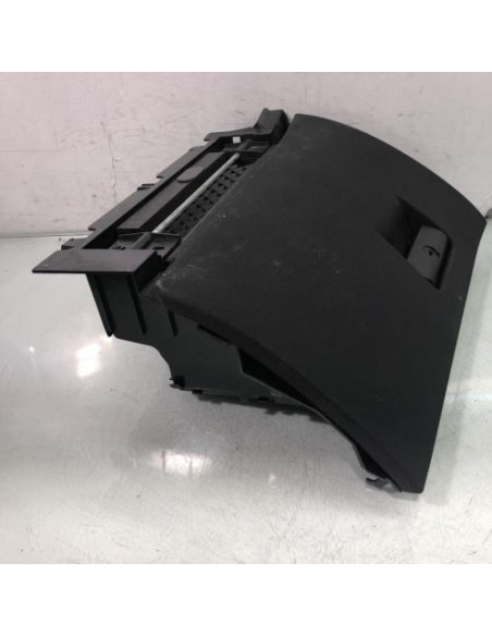 Boite a gants BMW X3 E83 PHASE 2 Diesel