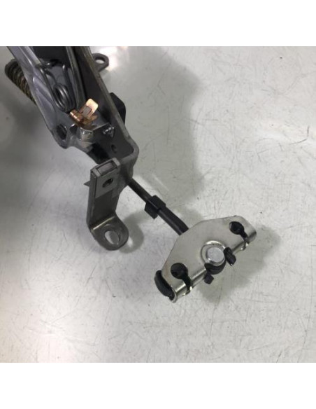 Levier frein à main BMW SERIE 1 E87 PHASE 2 Diesel
