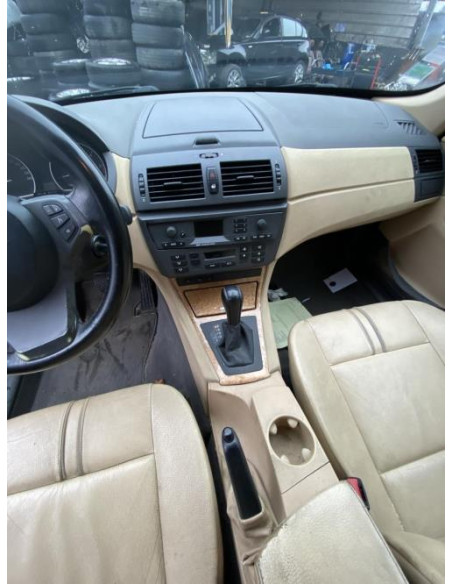 Support poignee porte avant gauche BMW X3 E83 PHASE 1 Diesel