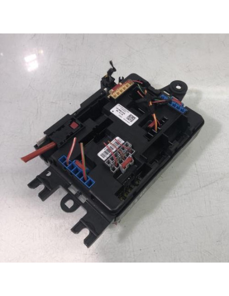 Porte fusible BMW SERIE 1 F21 PHASE 1 Diesel