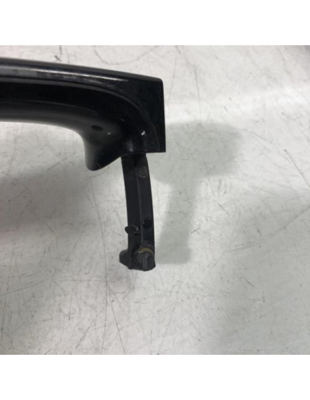 Poignee porte avant gauche BMW SERIE 1 F21 PHASE 2 Diesel