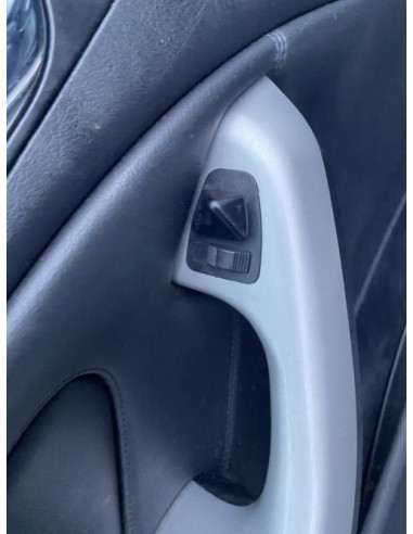 Fusee avant droit BMW SERIE 3 E46 COUPE PHASE 1 Essence