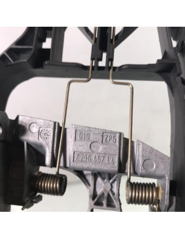 Support poignee porte arriere gauche MINI MINI 3 F55 Diesel