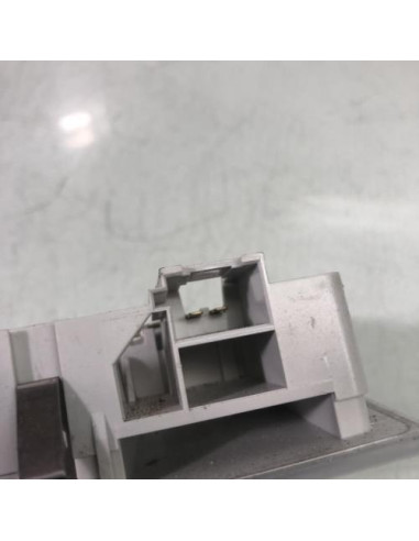 Eclairage de plafonnier BMW SERIE 1 E81 Diesel