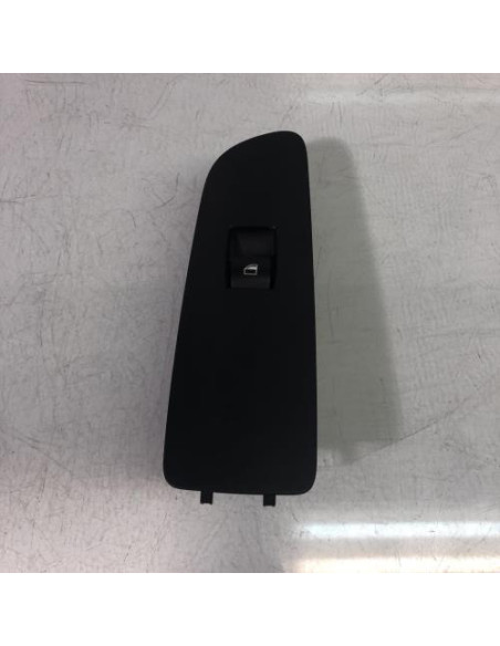 Interrupteur de leve vitre avant droit BMW SERIE 1 E81 Essence