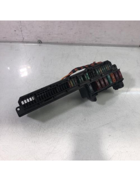 Porte fusible BMW SERIE 5 E60 PHASE 2 Diesel