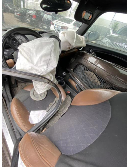 Volant MINI MINI 2 R56 PHASE 2 Essence