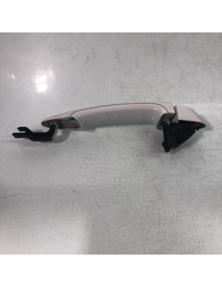 Poignee porte avant droit BMW SERIE 1 E81 Essence