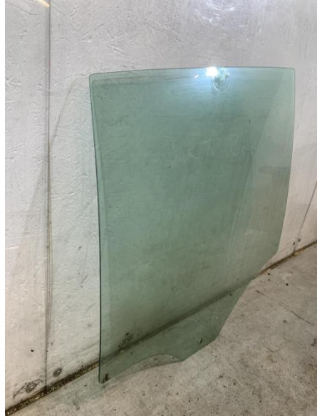 Vitre arriere gauche BMW X3 E83 PHASE 1 Diesel