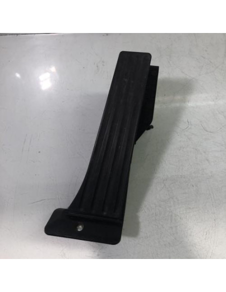 Pedale d'accelerateur BMW SERIE 1 E88 CABRIO Essence