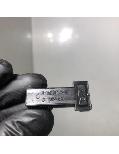 Contacteur feu stop BMW SERIE 1 E88 CABRIO Essence