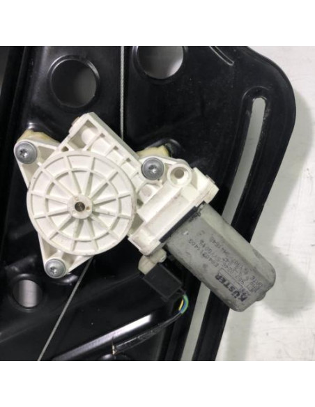 Leve vitre electrique arriere gauche BMW SERIE 1 E88 CABRIO Essence