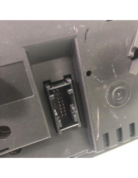 Compteur BMW SERIE 1 E88 CABRIO Essence