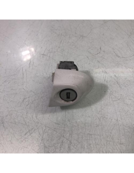 Barillet porte avant gauche BMW SERIE 1 E81 Diesel