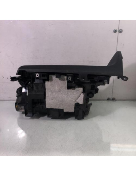 Boite a gants BMW SERIE 1 E81 Diesel