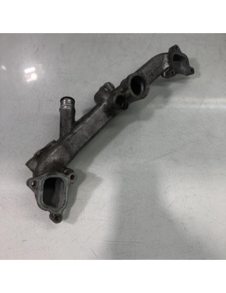 Boitier eau BMW X5 E53 