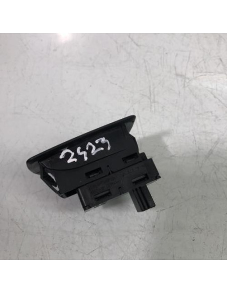 Interrupteur de leve vitre arriere droit BMW SERIE 1 E87 PHASE 2 Diesel