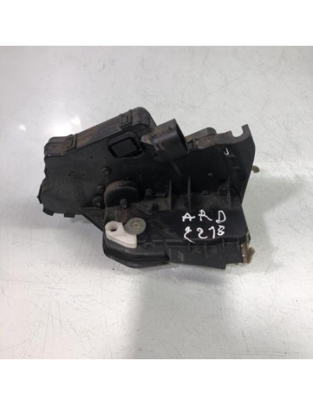 Serrure arriere droit BMW SERIE 3 E46 PHASE 1 Diesel