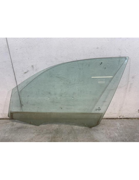 Vitre avant gauche BMW SERIE 1 E87 PHASE 2 Diesel