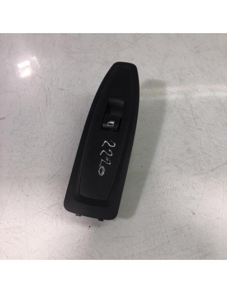 Interrupteur de leve vitre avant droit BMW SERIE 1 F21 PHASE 1 Essence