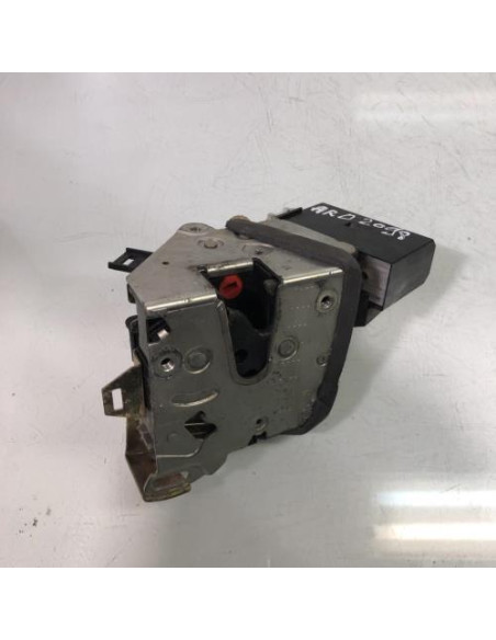 Serrure arriere droit BMW SERIE 5 E39 TOURING PHASE 1 BREAK Diesel