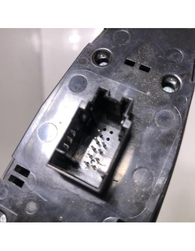 Interrupteur de leve vitre avant gauche BMW SERIE 1 F20 PHASE 2 Essence