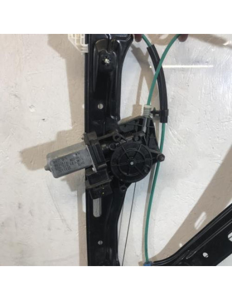 Leve vitre electrique avant droit BMW SERIE 1 F20 PHASE 2 Essence