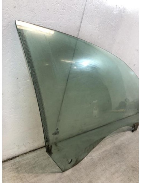 Vitre avant droit BMW SERIE 6 E63 COUPE PHASE 1 Essence
