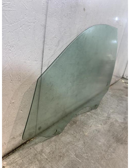 Vitre avant gauche BMW SERIE 3 E90 PHASE 2 Diesel