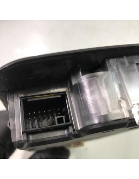 Eclairage de plafonnier BMW SERIE 1 E88 CABRIO Essence