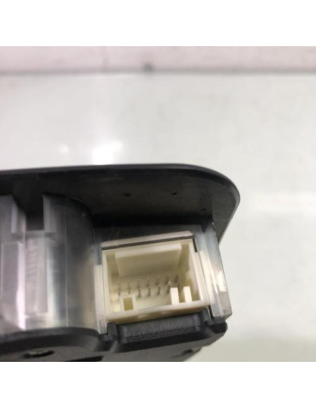 Eclairage de plafonnier BMW SERIE 1 E88 CABRIO Essence