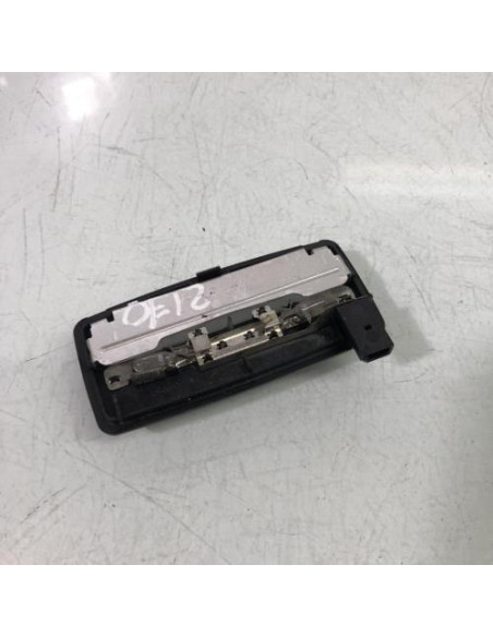 Eclairage de plafonnier BMW SERIE 1 E88 CABRIO Essence