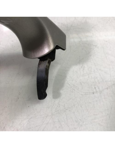 Poignee porte avant droit BMW SERIE 6 E63 COUPE PHASE 1 Essence