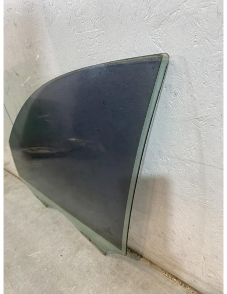 Vitre avant gauche BMW SERIE 3 E90 PHASE 1 Diesel