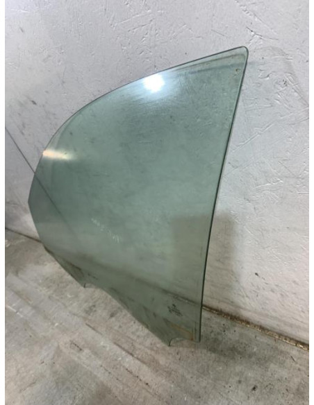 Vitre avant gauche BMW SERIE 3 E90 PHASE 2 Diesel