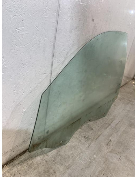 Vitre avant gauche BMW SERIE 3 E90 PHASE 2 Diesel