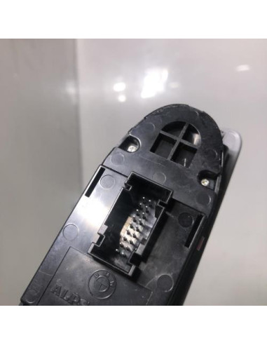 Interrupteur de leve vitre avant gauche BMW SERIE 1 E87 PHASE 2 