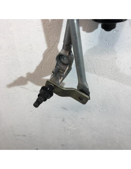 Moteur essuie glace avant BMW SERIE 1 E88 CABRIO Diesel