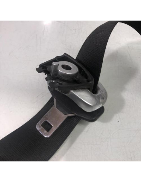 Ceinture avant gauche BMW SERIE 1 E88 CABRIO Diesel