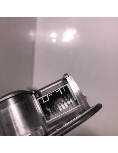 Eclairage de plafonnier BMW SERIE 1 E88 CABRIO Diesel